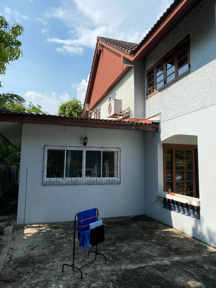 รูป หมู่บ้านชวนชื่น ปาร์ควิลล์ ซอย 9/7 เลขที่ 247/93 บ้านเดี่ยวหัวมุน 171 ตรว.  ขนาด 4 ห้องนอน 4 ห้องน้ำ  ที่จอดรถ 3-4 คัน  - รูปที่ 9/19