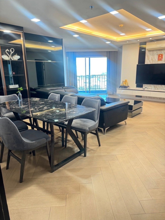 รูป For rent Belle Grand Rama9 condo 🌳🌳 ห้องสวย พร้อมอยู่ แต่งสวย จัดเต็ม มีหลายห้องให้เลือกชม ID LINE : @190evxgl - รูปที่ 21/25