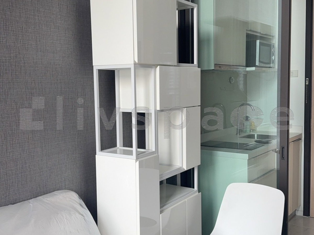 รูป ▚ L1JC02ツ ให้เช่า: Chewathai Residence Asoke 1 ห้องนอน Loft 32ตร.ม. วิวสระ 20,000 บาท/เดือน ห้องใหม่ ชั้นสูงกำลังดี✨ - รูปที่ 4/8