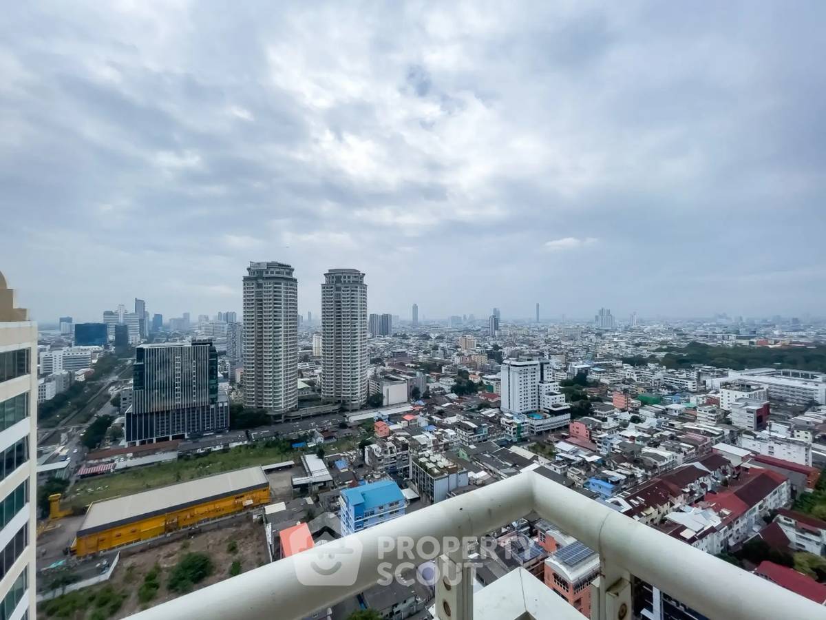 picture Well-Priced 2-BR Condo At The Empire Place, 400m to BTS Saint Louis (ID 3141064) - 26/26