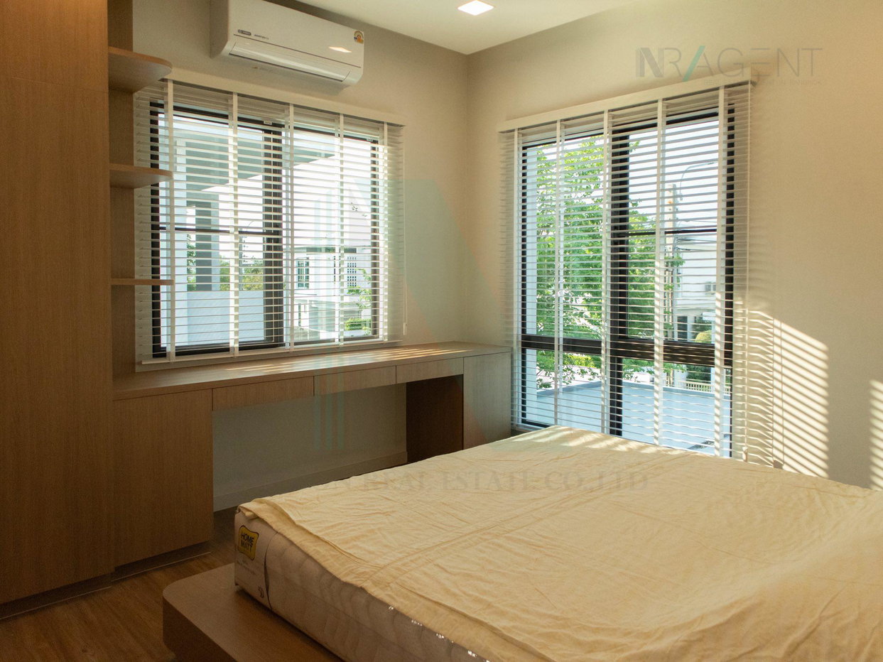 รูป 📌 ให้เช่าบ้านเดี่ยว 2 ชั้น บ้านมัณฑนา บางนา กม. 15 4 ห้องนอน 5 ห้องน้ำ - รูปที่ 7/8