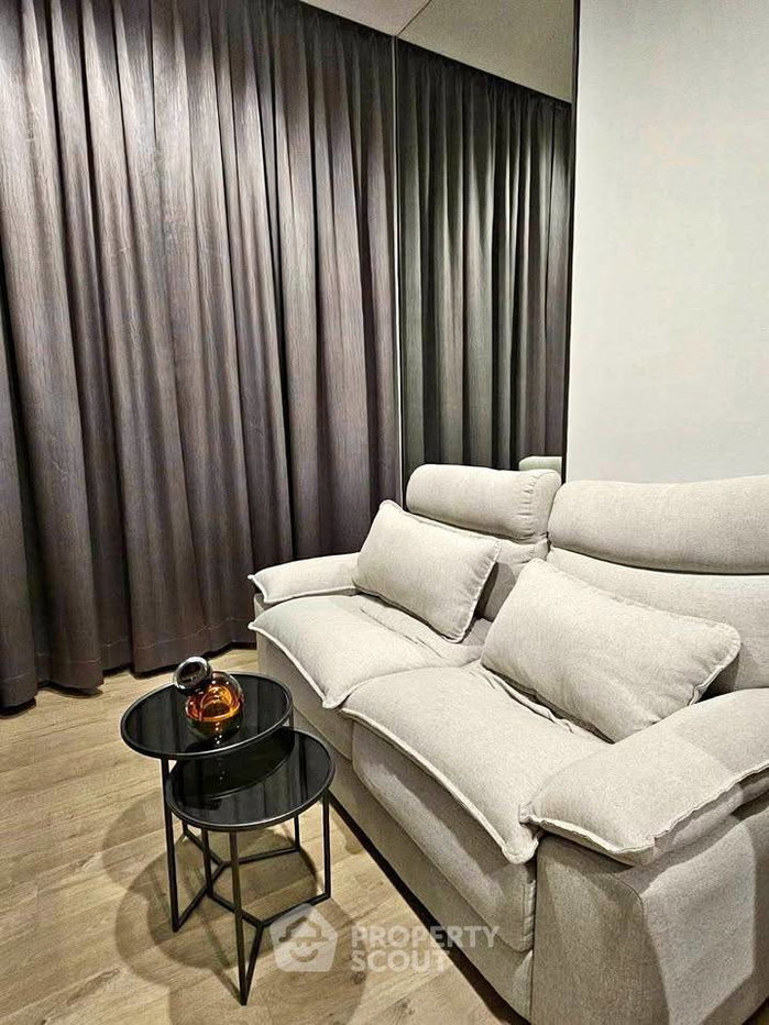 picture 35th-Floor 1-BR 35 Sqm At The Crest Park Residences Near MRT Phahon Yothin (60m) (ID 3144619) - 1/6