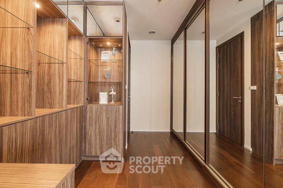picture 3-BR 160 Sqm High-Floor At Menam Residences, Wat Phraya Krai (ID 1530489) - 16/16