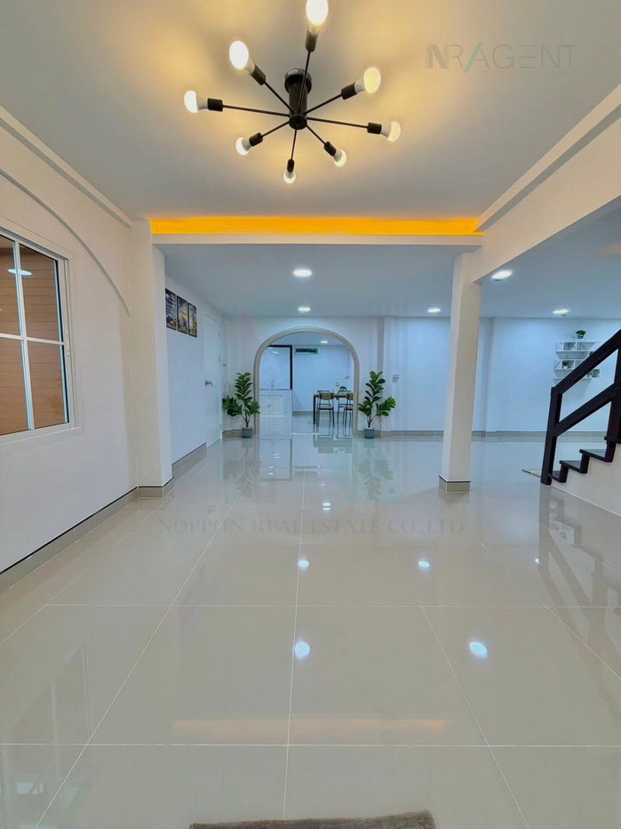 picture 📌 For Sell House BAAN MITPRACHA VILLA 15 2-story 5 bedroom 2 bathroom - 3/8