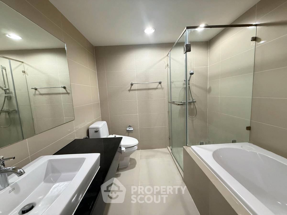 picture 3-BR 101 Sqm Condo At Belle Grand Rama 9 Near MRT Phra Ram 9 (ID 3146115) - 13/13