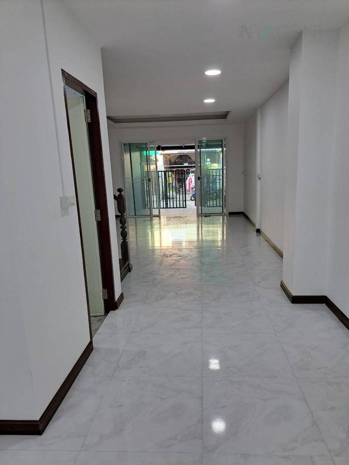 รูป 📌 ขายทาวน์เฮาส์ โครงการ บ้านเสนาวิลล่า 84 2 ชั้น 2 ห้องนอน 2 ห้องน้ำ - รูปที่ 3/8