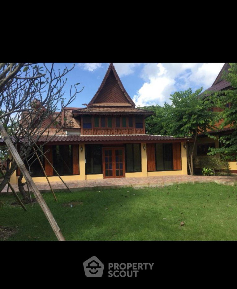 รูป บ้าน 3 ห้องนอน 310 ตร.ม. อนุญาตสัตว์เลี้ยง ใกล้สนามบินนานาชาติเชียงใหม่ (ID 1432688) - รูปที่ 6/14