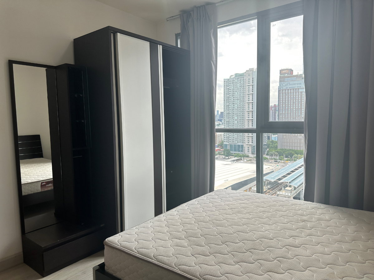 picture Available & Ready to move in! ✨🥰 12,000 THB | Next to BTS On Nut (30 m) | IDEO Mobi Sukhumvit 81 | Contact Line ID: katk03 - 8/17