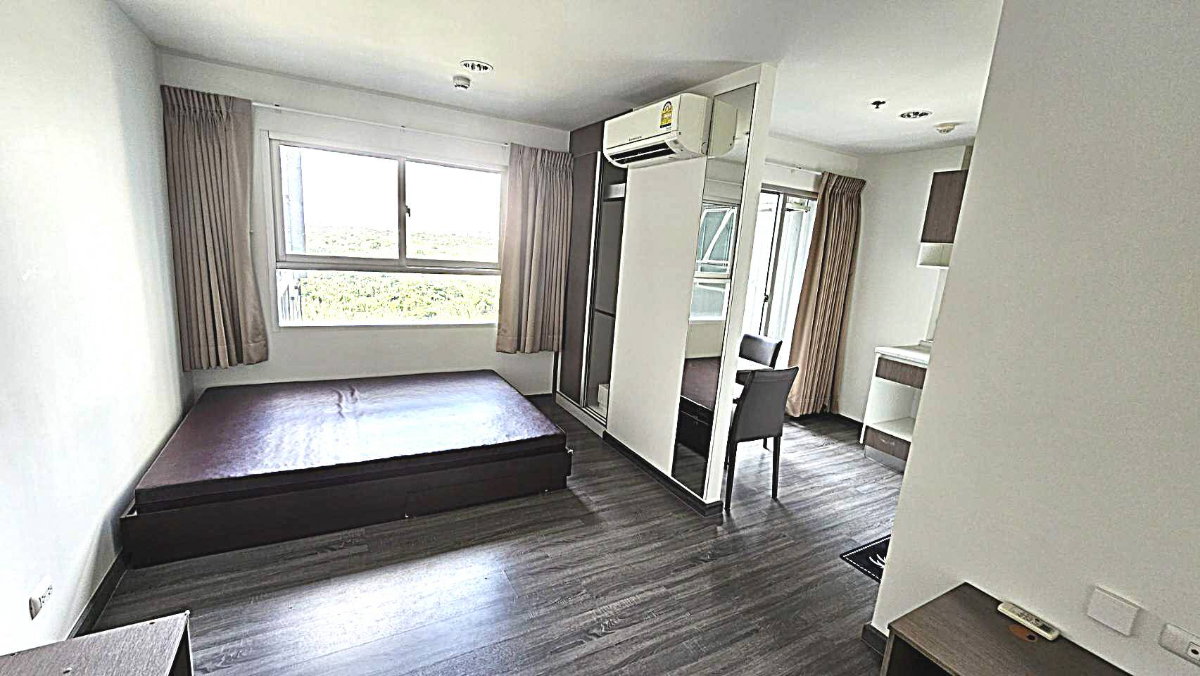 picture The Trust Condo@BTS Erawan for rent the best price. - 2/12