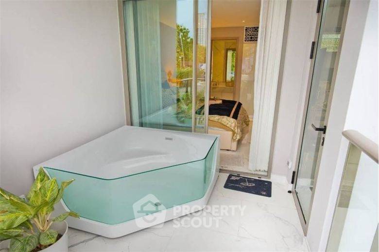 picture 2-BR Condo For Sale At Bang Saray Beach Condominium (ID 1092939) - 3/15