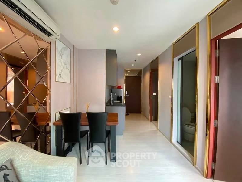 picture 2-BR 42 Sqm Condo At Rhythm Asoke, 300m to MRT Phra Ram 9 (ID 3144050) - 4/12