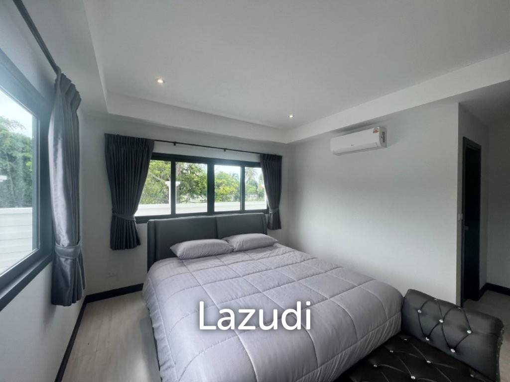 รูป SOI 102 : 2 storey luxury 4 bed pool villa - รูปที่ 19/47