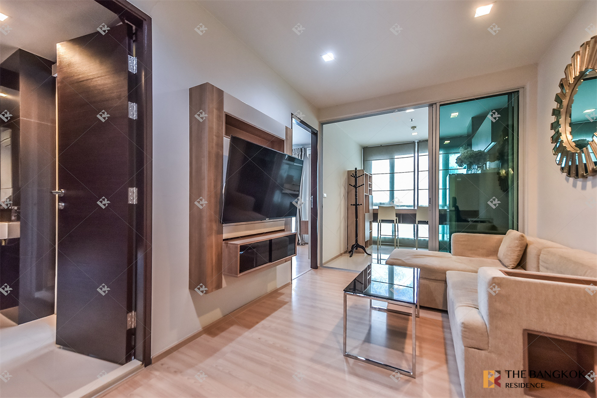 picture Fits All Lifestyles RHYTHM Sathorn near BTS Saphan Taksin - 8/10