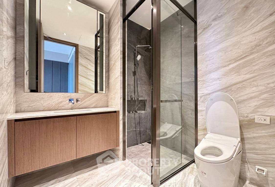 picture Pet-Friendly 2-BR 163 Sqm Condo At SCOPE Langsuan, 200m To BTS Chit Lom (ID 3146196) - 3/8
