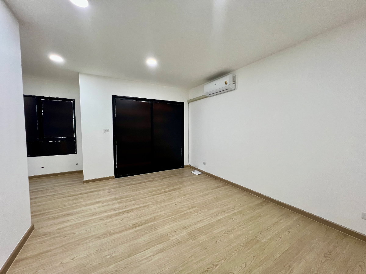 รูป ให้เช่าทาวน์โฮม 3 ชั้น Patio Ramintra–Watcharapol บ้านใหม่ พร้อมอยู่ รองรับทั้งอยู่อาศัย โฮมออฟฟิศ และสำนักงาน ทำเลติดส่วนกลางของโครงการ - รูปที่ 24/26