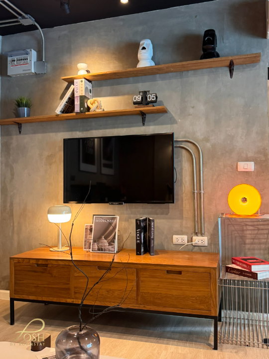 รูป ยินดีรับเอเจ้น dCondo Creek ดีคอนโดครีก กะทู้ รีโนเวทใหม่ในสไตล์ Industrial x mid century modern วิวสระว่ายน้ำ - รูปที่ 10/28