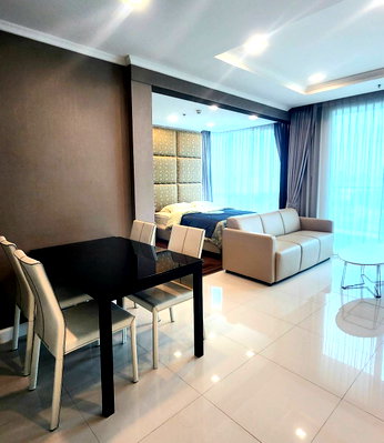 Condos for rent : Specious 2 beds for rent at “The Metropolis Samrong“ Next to BTS Samrong