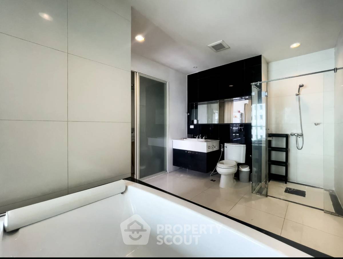 picture 1-BR 68 Sqm On 10th Floor At The Address Chidlom, BTS Chit Lom (ID 3146237) - 12/15