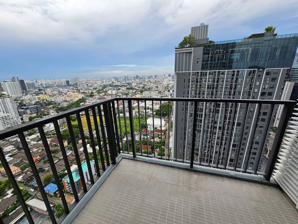 picture 💎 The Saint Residence | 2 Bedrooms | High Floor - 15/16