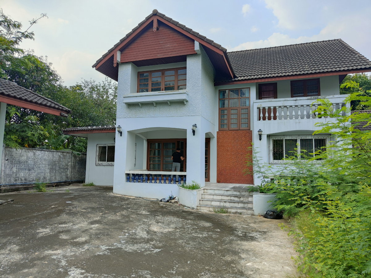 รูป หมู่บ้านชวนชื่น ปาร์ควิลล์ ซอย 9/7 เลขที่ 247/93 บ้านเดี่ยวหัวมุน 171 ตรว.  ขนาด 4 ห้องนอน 4 ห้องน้ำ  ที่จอดรถ 3-4 คัน  - รูปที่ 16/19