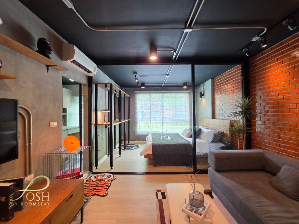 รูป ยินดีรับเอเจ้น dCondo Creek ดีคอนโดครีก กะทู้ รีโนเวทใหม่ในสไตล์ Industrial x mid century modern วิวสระว่ายน้ำ - รูปที่ 26/28