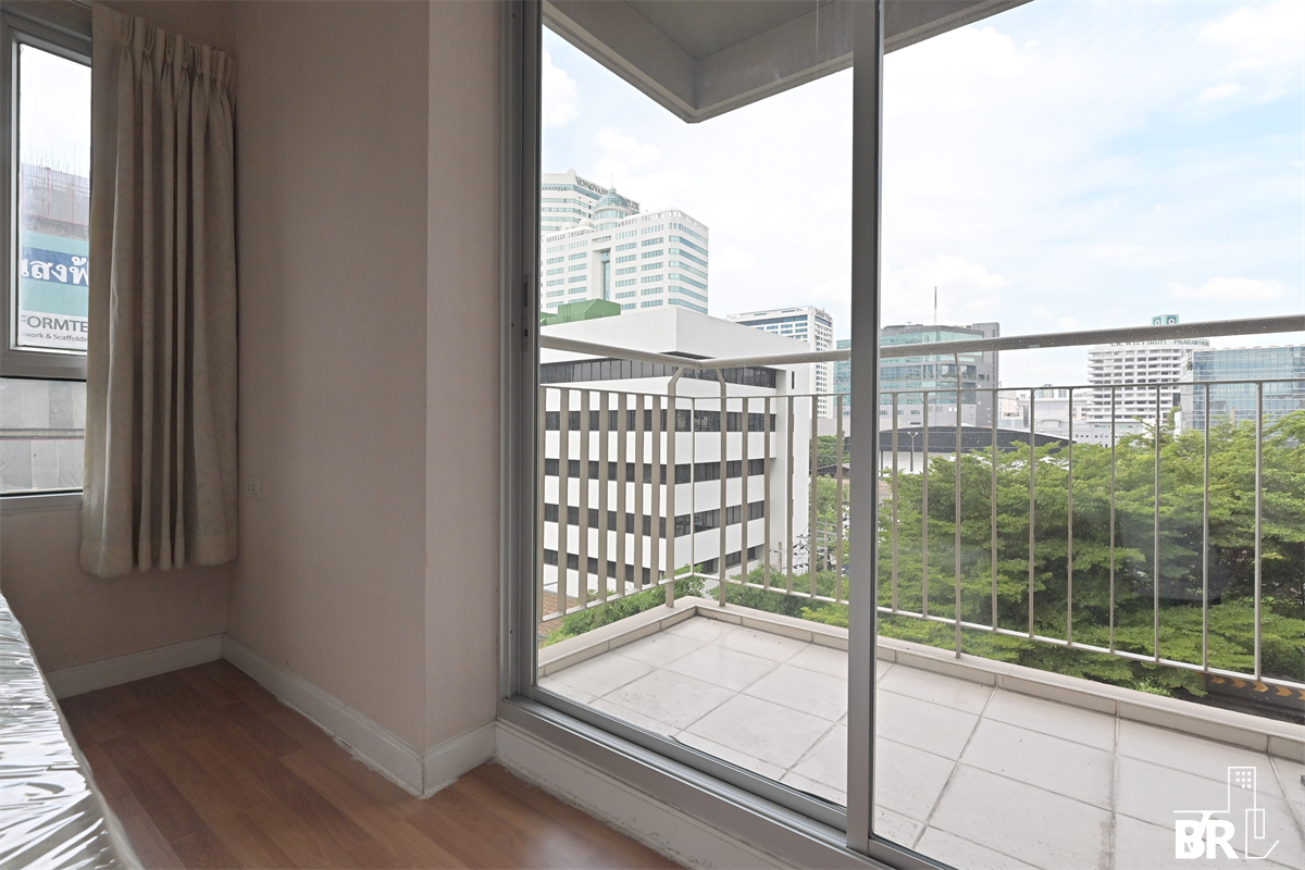 picture Special Unit, Stunning Views Lumpini Place Rama IX - Ratchada - 2/10