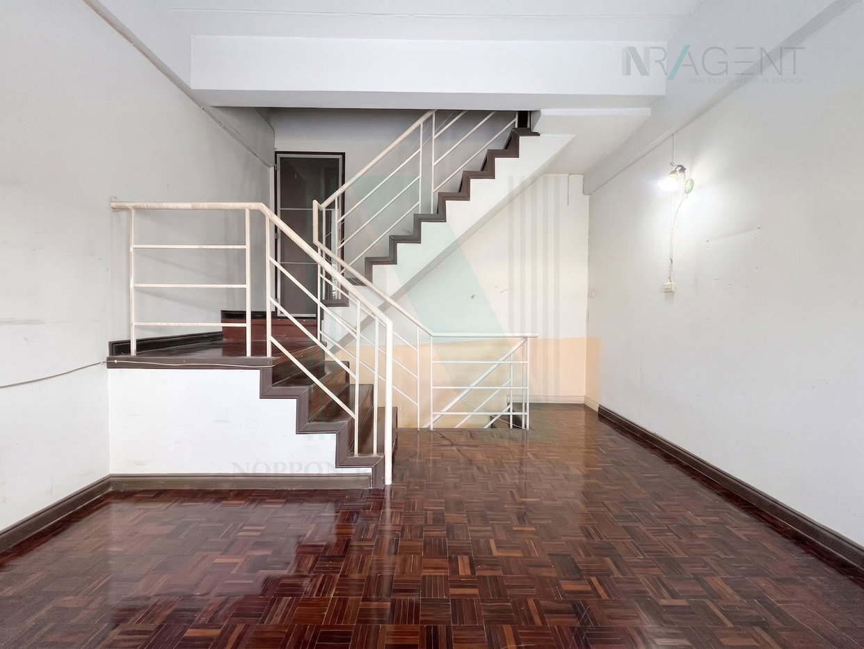 รูป 📌 ขายทาวน์เฮาส์ โครงการ สัมมากร รามคำแหง 112 3 ชั้น 3 ห้องนอน 3 ห้องน้ำ - รูปที่ 7/8