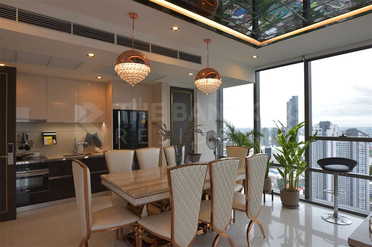 รูป ใช้ชีวิตสไตล์ Luxury บนทำเลศักยภาพ เดอะ แบงค็อค สาทร ใกล้ BTS สถานีสุรศักดิ์ - รูปที่ 8/10