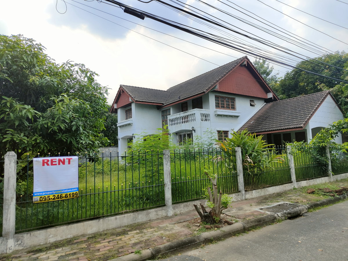 รูป หมู่บ้านชวนชื่น ปาร์ควิลล์ ซอย 9/7 เลขที่ 247/93 บ้านเดี่ยวหัวมุน 171 ตรว.  ขนาด 4 ห้องนอน 4 ห้องน้ำ  ที่จอดรถ 3-4 คัน  - รูปที่ 19/19