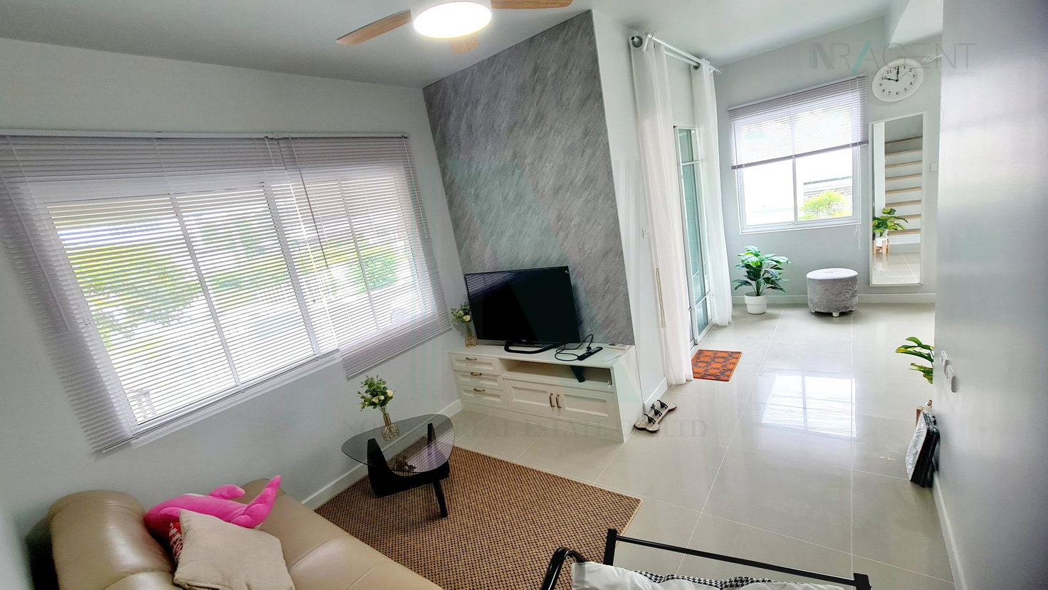 รูป 📌 ให้เช่าทาวน์เฮาส์ 2 ชั้น เดอะ วิลเลจ บางนา กม.10 3 ห้องนอน 2 ห้องน้ำ - รูปที่ 3/8