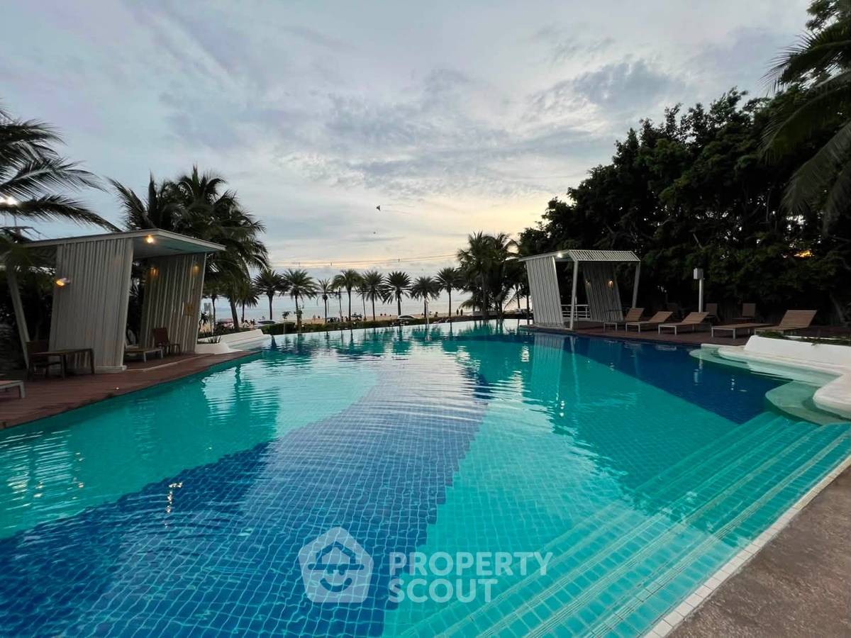 รูป คอนโด 2 ห้องนอน 56 ตร.ม. ลุมพินี พาร์ค บีช จอมเทียน ใกล้หาดจอมเทียน (ID 3147328) - รูปที่ 2/15