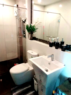 Condos for sale : RHYTHM Sathorn-Narathiwas Hurry to book!! Unexpected value