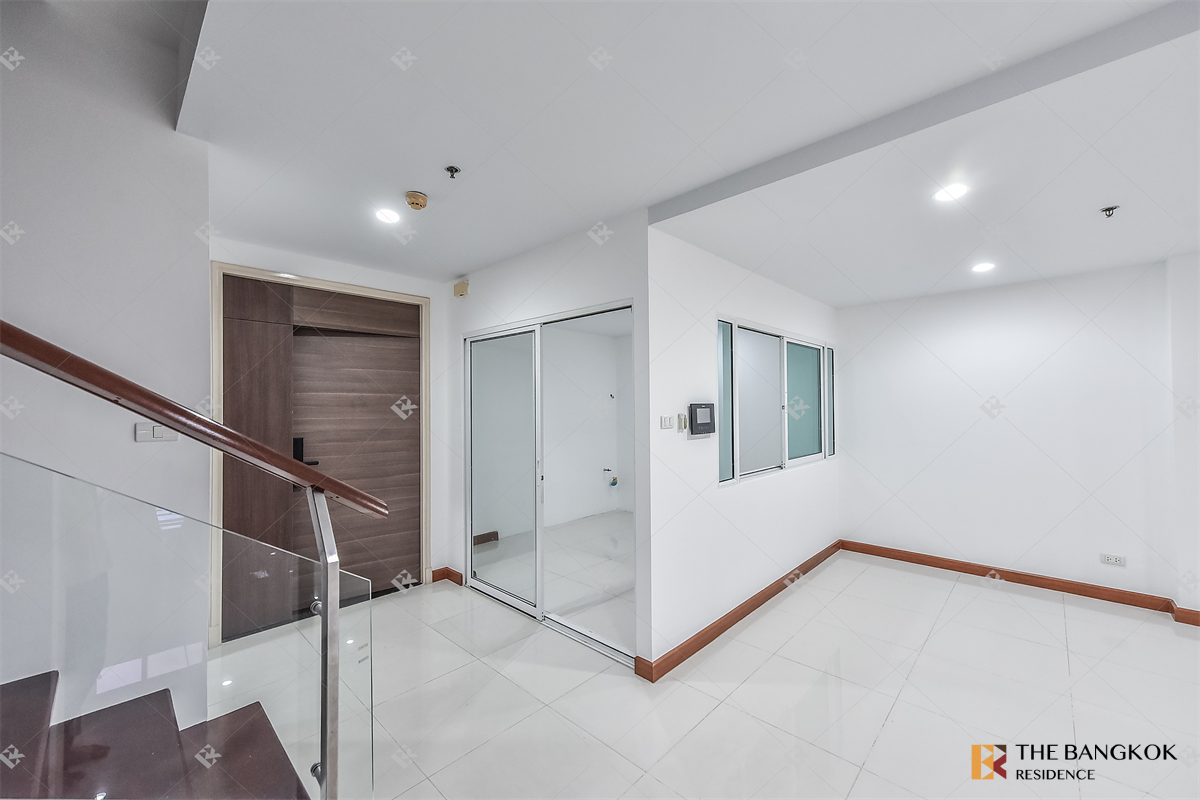 picture Book quickly before the room is gone!! Supalai Prima Riva - 6/10
