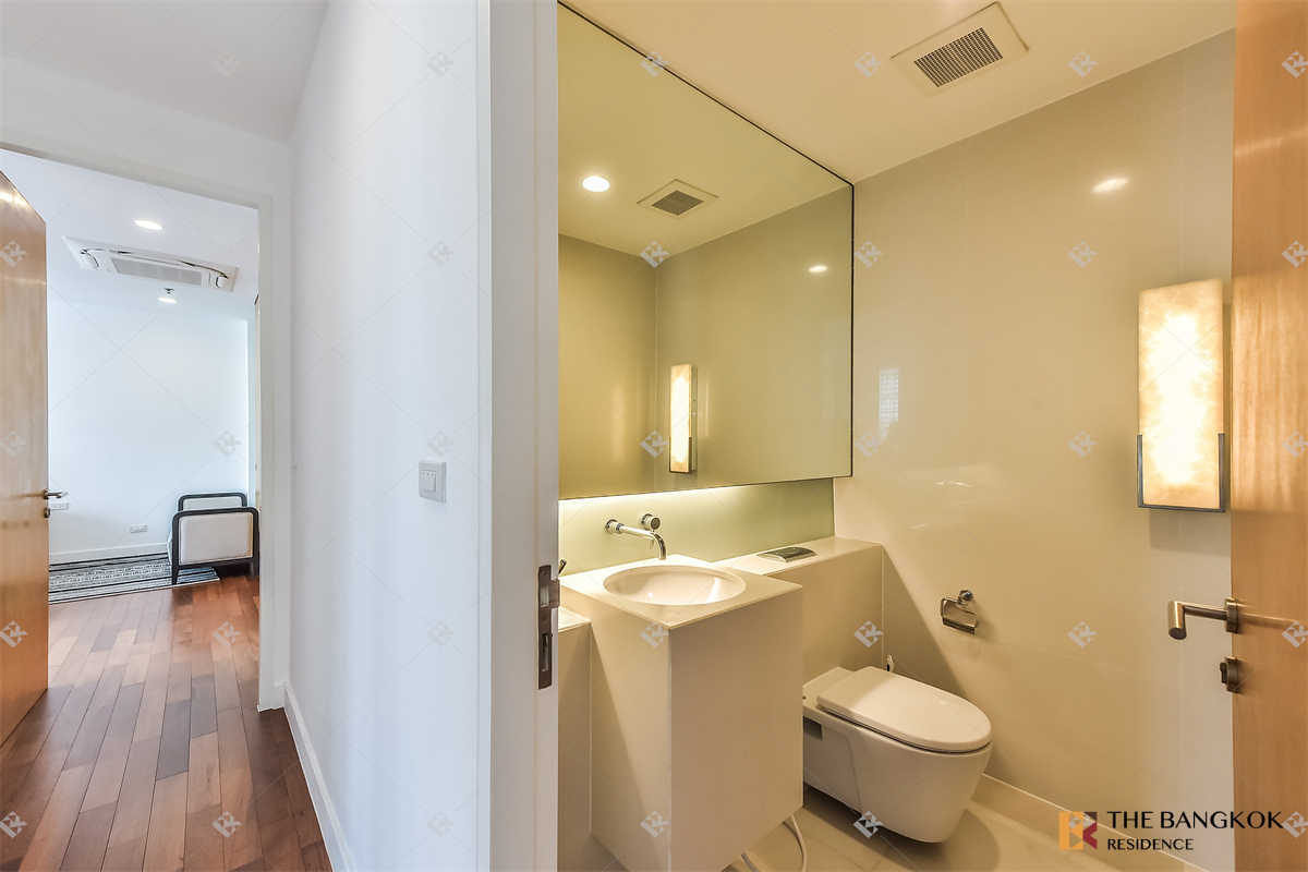 รูป โดมัส 16,18 ใกล้ BTS สถานีอโศก คอนโด Luxury พร้อมอยู่บนทำเลที่ดีที่สุด - รูปที่ 2/10