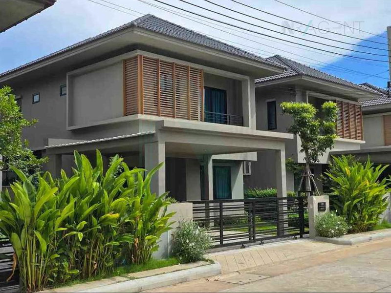 บ้านเดี่ยวให้เช่า : 📌 ให้เช่าบ้านแฝด 2 ชั้น โคโม่ โบทานิก้า 2 บางนา 3 ห้องนอน 3 ห้องน้ำ