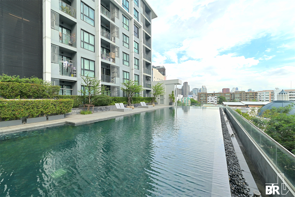 picture Convenient Travel, Great Value per Square Meter Quinn Condo Ratchada near MRT Sutthisan Station - 5/9
