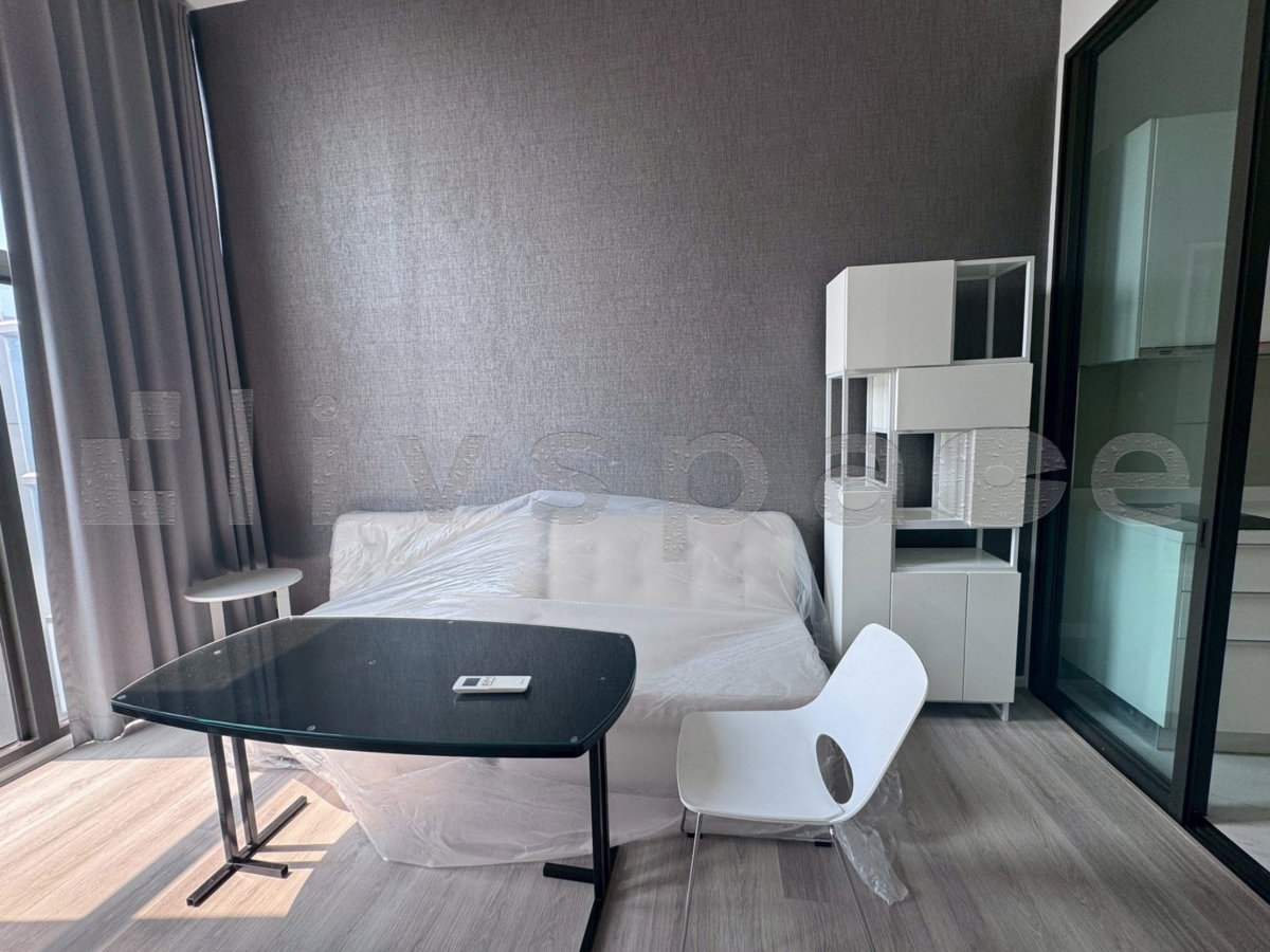 รูป ▚ L1JC02ツ ให้เช่า: Chewathai Residence Asoke 1 ห้องนอน Loft 32ตร.ม. วิวสระ 20,000 บาท/เดือน ห้องใหม่ ชั้นสูงกำลังดี✨ - รูปที่ 3/8