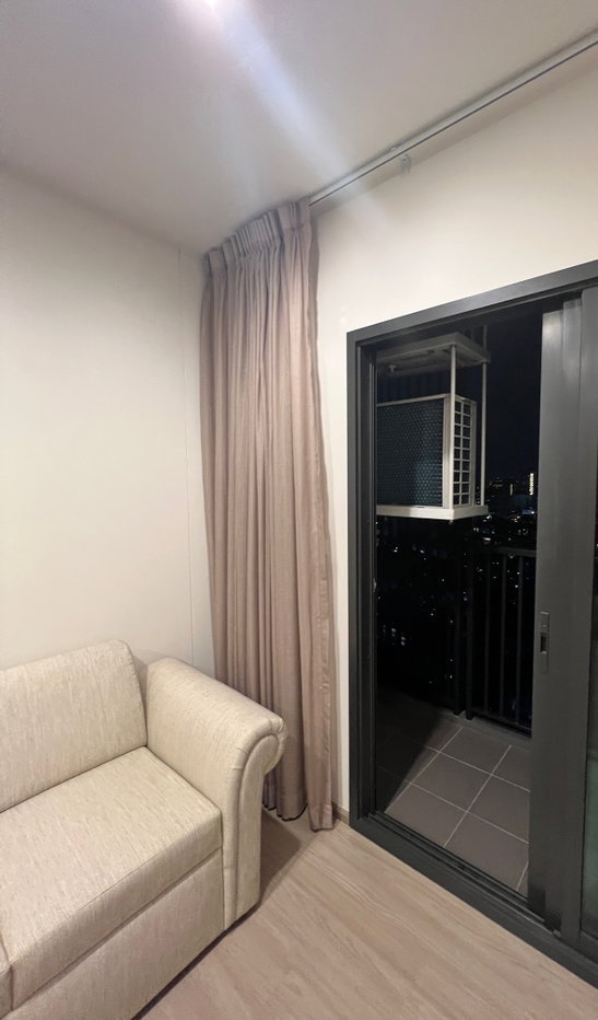 picture Condo The Base Phetburi-Thonglor for rent - 10/18