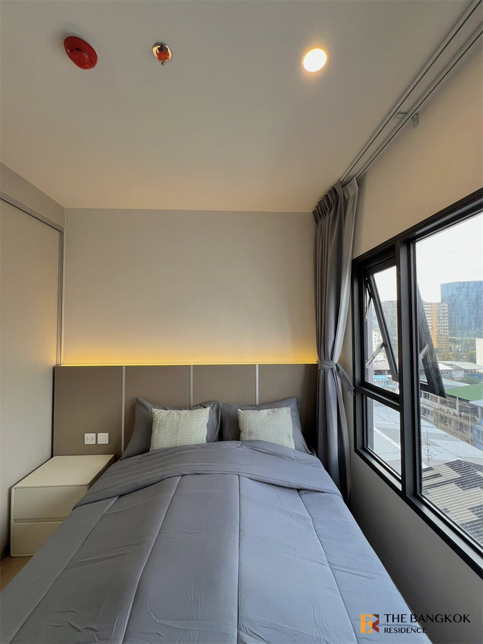 picture Life Rama 4 - Asoke Big discount, full deal - 1/10
