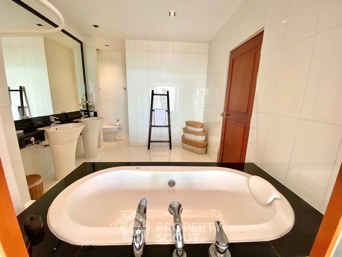 รูป คอนโด 4 ห้องนอน 270 ตร.ม. ให้เช่า วอเตอร์ไซด์ คอนโดมิเนียม ใกล้เคปพันวา (ID 3144324) - รูปที่ 8/17