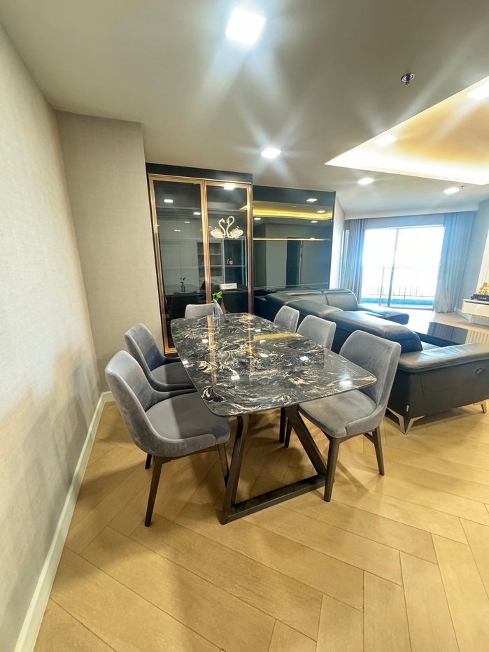 รูป For rent Belle Grand Rama9 condo 🌳🌳 ห้องสวย พร้อมอยู่ แต่งสวย จัดเต็ม มีหลายห้องให้เลือกชม ID LINE : @190evxgl - รูปที่ 2/25