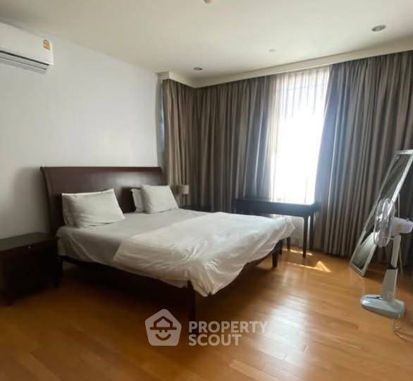 picture Pet-Friendly 2-BR Condo At Aguston Sukhumvit 22, Near MRT Queen Sirikit (ID 2980019) - 2/6