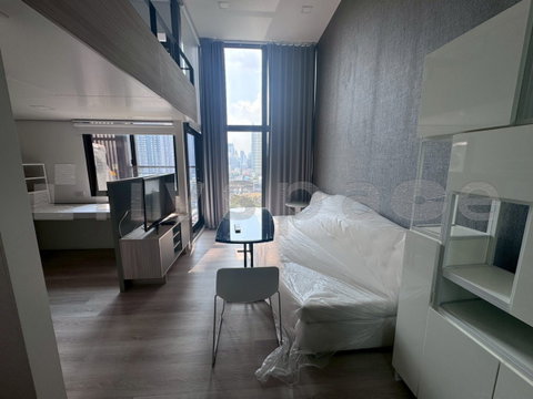 ▚ L1JC02ツ FOR RENT: Chewathai Residence Asoke 1 Bedroom Loft 32sqm Pool View Mid-High Floor High Ceiling✨