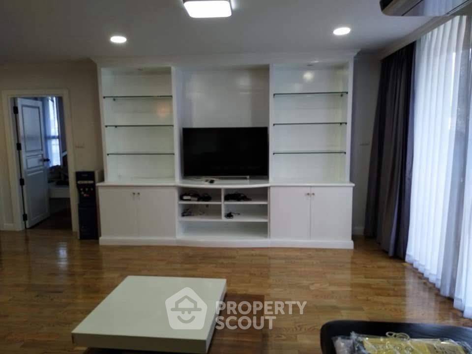 picture Condo 2-BR, 122 Sqm, 8th Floor At Supalai Place Sukhumvit 39 near BTS Phrom Phong (ID 3146355) - 7/12