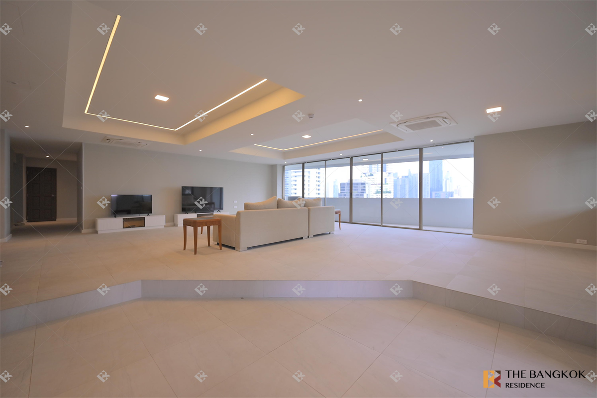 picture Ultimate Luxury Lifestyle with Convenience Premier Condominium near BTS Phrom Phong - 9/10