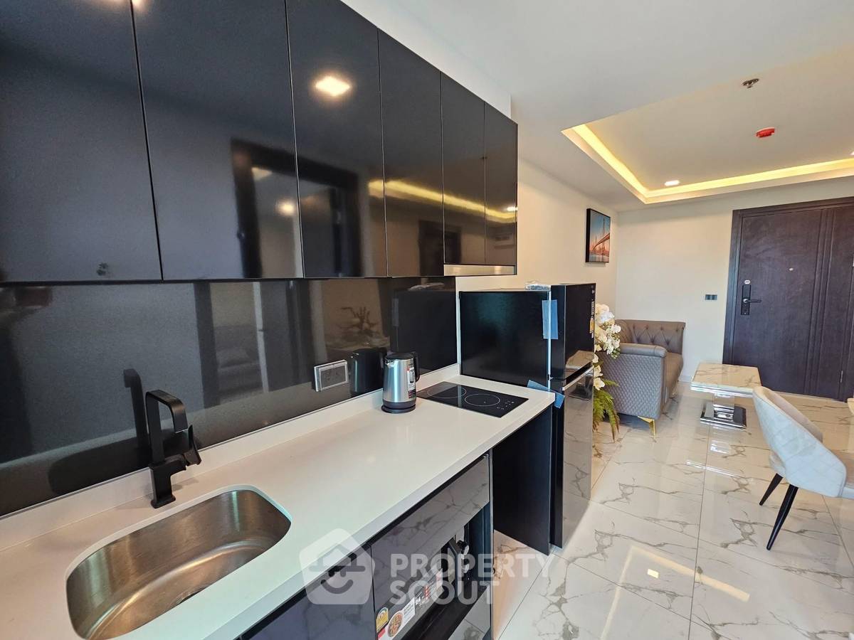 รูป คอนโด 1 ห้องนอน ชั้นสูง 24 ชั้น โครงการ Arcadia Millennium Tower ใกล้พัทยาใต้ (ID 3147314) - รูปที่ 7/11