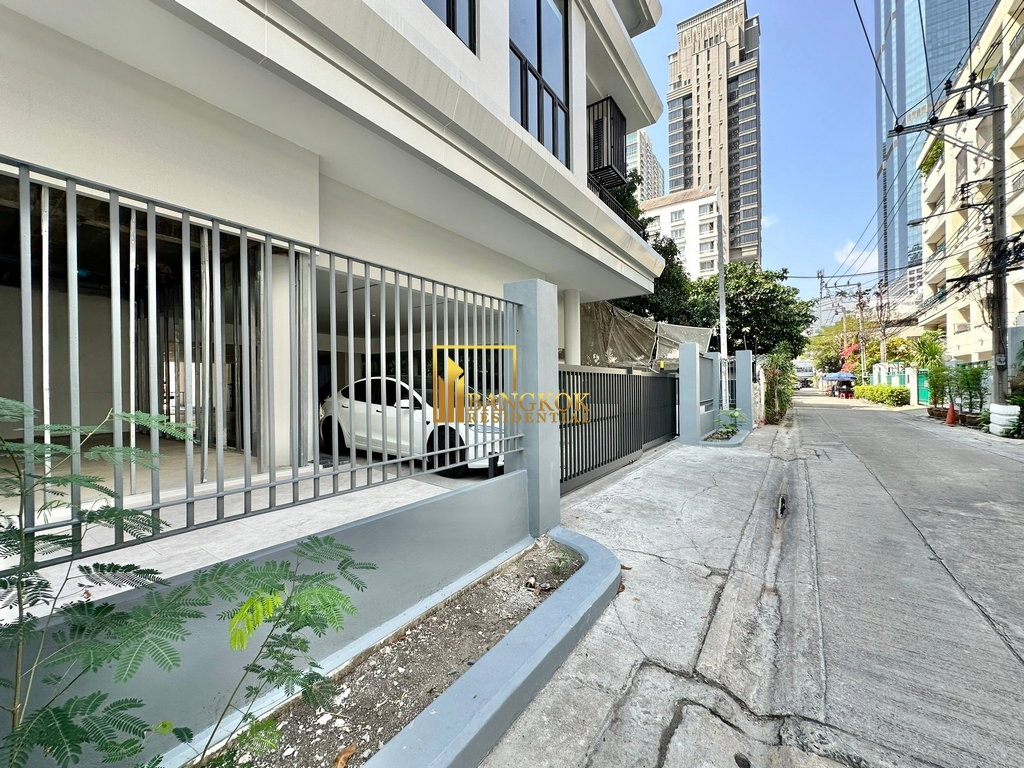 picture Beautiful 2 Bedroom Apartment in Sathorn Area - BR21100AP - 36/36