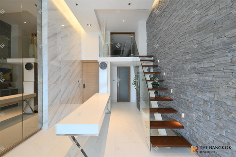 59 Heritage The Privilege of Luxury in an Economic Hub Location near BTS Thong Lo