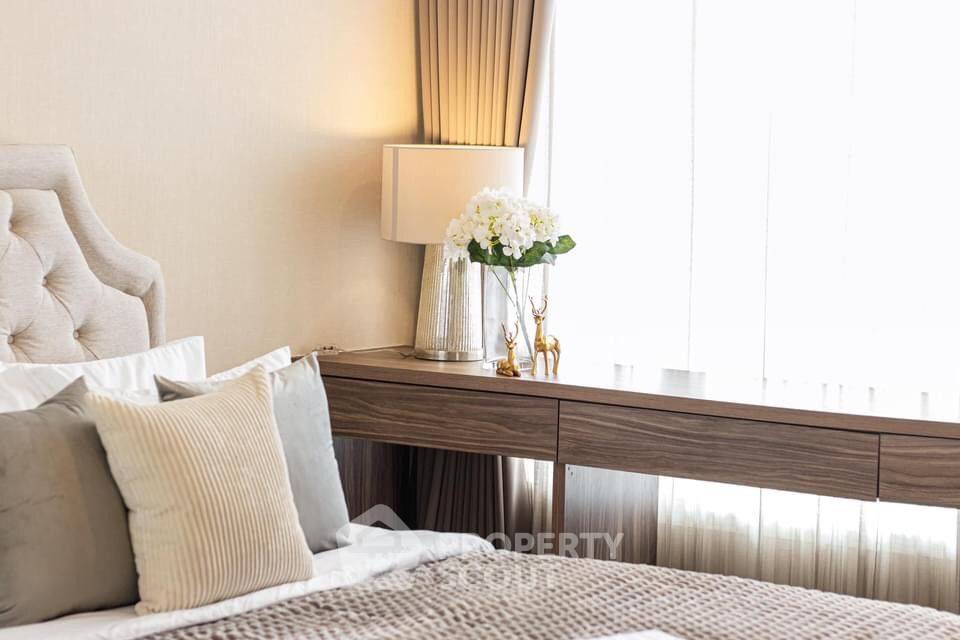 picture 3-BR 160 Sqm High-Floor At Menam Residences, Wat Phraya Krai (ID 1530489) - 11/16