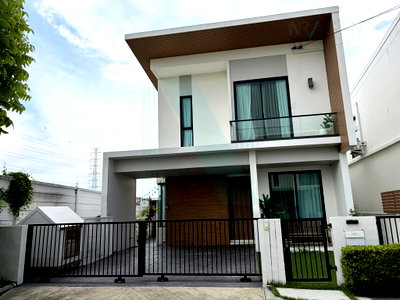 เช่าบ้านเดี่ยว นิคมบางปู(เหนือ) : 📌 ให้เช่าบ้านแฝด 2 ชั้น โคโม่ เบียงก้า บางนา 4 ห้องนอน 3 ห้องน้ำ